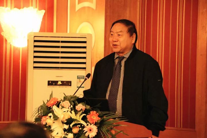 11月17日,宜昌6686体育(中国)官方网站 - 登录入口 举办了“2017斜视与小儿眼科学术交流会”。本次交流会旨在进一步保护青少儿视力,为宜昌斜视与小儿眼科领域的临床工作者及其他相关人员搭建了相互交流的平台。进一步提升青少儿眼科医疗知识水平和 水平,推动中国青少儿视觉健康,让每个孩子都拥有一双健康明亮的眼睛。3.jpg 11月17日,宜昌6686体育(中国)官方网站 - 登录入口 举办了“2017斜视与小儿眼科学术交流会”。本次交流会旨在进一步保护青少儿视力,为宜昌斜视与小儿眼科领域的临床工作者及其他相关人员搭建了相互交流的平台。进一步提升青少儿眼科医疗知识水平和 水平,推动中国青少儿视觉健康,让每个孩子都拥有一双健康明亮的眼睛。3.jpg