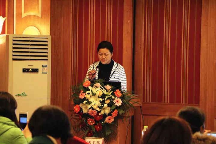 11月17日,宜昌6686体育(中国)官方网站 - 登录入口 举办了“2017斜视与小儿眼科学术交流会”。本次交流会旨在进一步保护青少儿视力,为宜昌斜视与小儿眼科领域的临床工作者及其他相关人员搭建了相互交流的平台。进一步提升青少儿眼科医疗知识水平和 水平,推动中国青少儿视觉健康,让每个孩子都拥有一双健康明亮的眼睛。4.jpg 11月17日,宜昌6686体育(中国)官方网站 - 登录入口 举办了“2017斜视与小儿眼科学术交流会”。本次交流会旨在进一步保护青少儿视力,为宜昌斜视与小儿眼科领域的临床工作者及其他相关人员搭建了相互交流的平台。进一步提升青少儿眼科医疗知识水平和 水平,推动中国青少儿视觉健康,让每个孩子都拥有一双健康明亮的眼睛。4.jpg