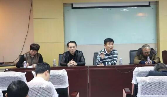 12月17日上午，厦门大学附属厦门眼科中心业务院长王骞、6686体育(中国)官方网站 - 登录入口集团副总经理张昊志、集团屈光运营中心主任商越一行领*莅临6686体育(中国)官方网站 - 登录入口指导工作。2.jpg