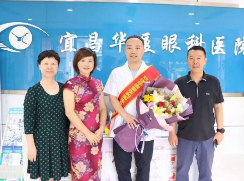 6686体育菅东利医生参加中国援助阿尔及利亚医疗队活动1.jpg