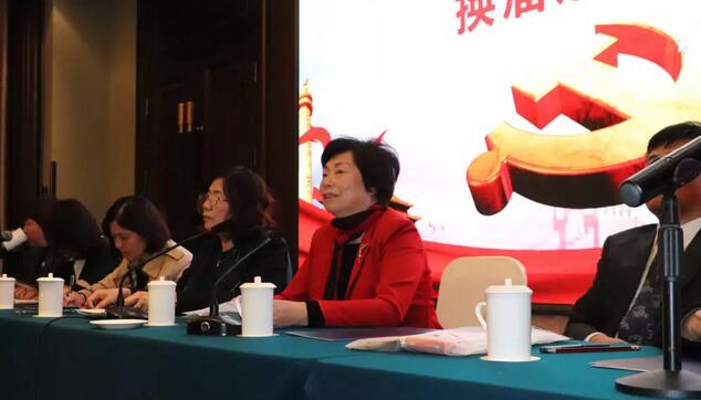 2019年1月26日下午，“中共6686体育(中国)官方网站 - 登录入口集团委员会换届选举大会”在厦门宾馆隆重举行，会议选举产生了中共6686体育(中国)官方网站 - 登录入口集团第二届党委委员会5位委员。第*一届6686体育(中国)官方网站 - 登录入口集团党委书记陈宝贵，党委副书记、厦门眼科中心工会主席陈逸恬，委员王骞、张秀恋、洪清配、吴丽群、张美嫦出席了此次党员大会3.jpg