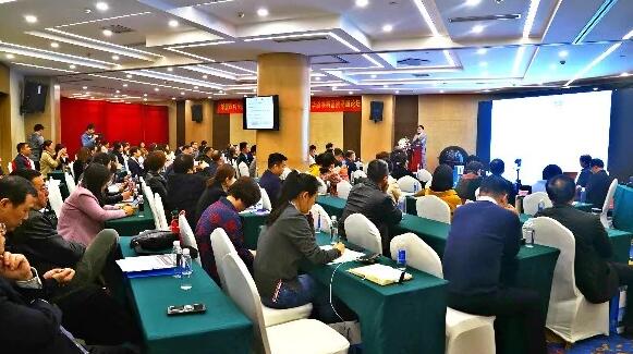 6686体育2019年眼屈光学组会议圆满召开1.jpg
