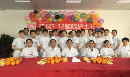 为了加强院内感控管理，使护理人员更加贴近患者，更利于护士自在的工作， 5月11日下午3点，成都6686体育(中国)官方网站 - 登录入口全体护理人员齐聚会议室举行了脱帽仪式。1.png