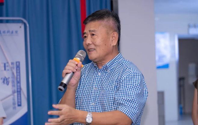 屈光群雄，盛视长安，见证西安6686体育(中国)官方网站 - 登录入口屈光手术全平台德国蔡司VisuMax全飞秒临床合作单位授牌仪式4.png