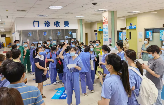 不负使命！6686体育援莆医疗队凯旋归来，荔城区委书记到场送别5.png