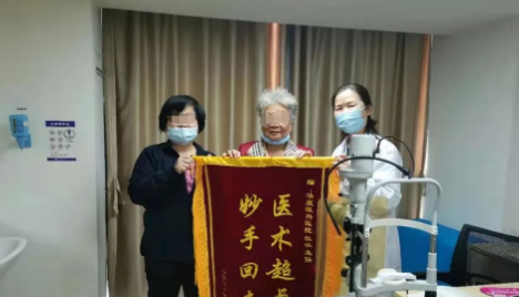 深圳6686体育(中国)官方网站 - 登录入口杜冰副院长：患者口中“不是寻常的好医生”，20年如一日坚持做公益2.png