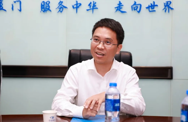 点滴爱心，点亮光明!中国华侨公益基金会领导莅临6686体育调研指导5.png